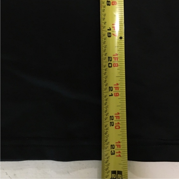 6-item Set Under Armour Athletic Black Long Sleeve & Long Sleeve Tees & Belt - Picture 6 of 16